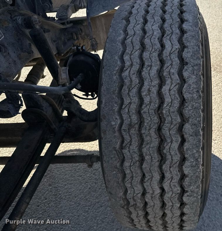 image for item DO2508 2006 Kenworth W900 ready mix truck