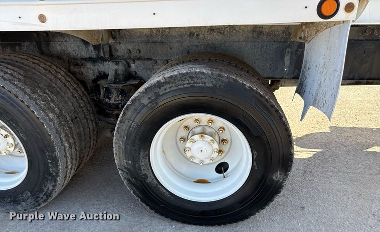 image for item DO2508 2006 Kenworth W900 ready mix truck