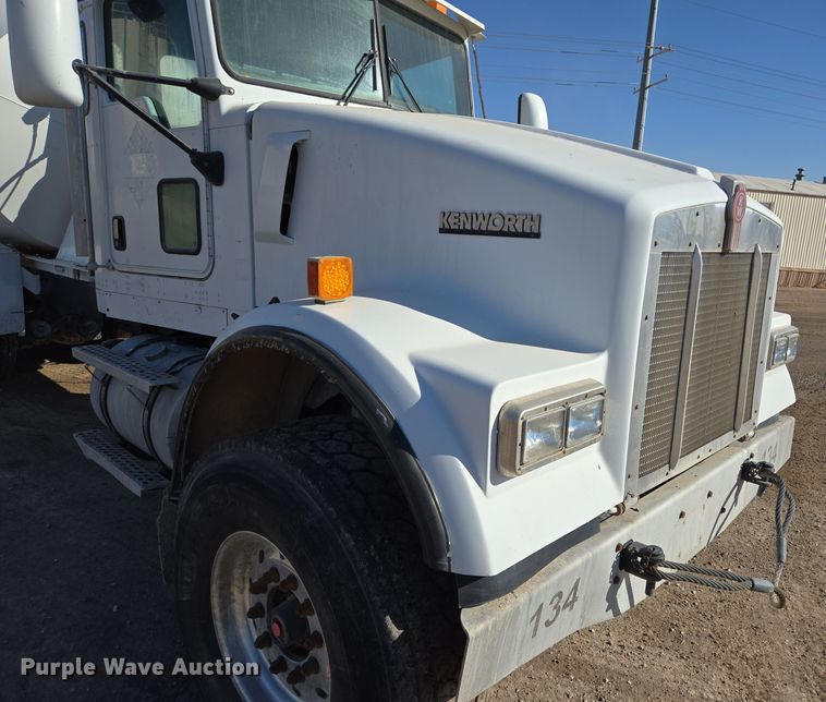 image for item DO2509 2006 Kenworth W900 ready mix truck