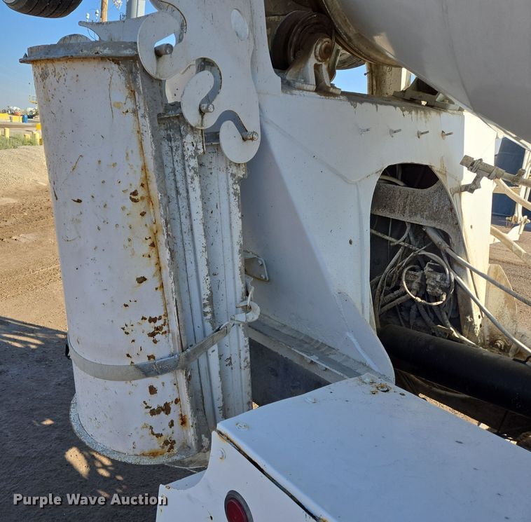 image for item DO2509 2006 Kenworth W900 ready mix truck