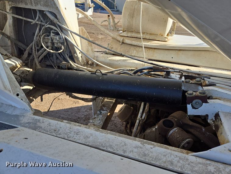 image for item DO2509 2006 Kenworth W900 ready mix truck