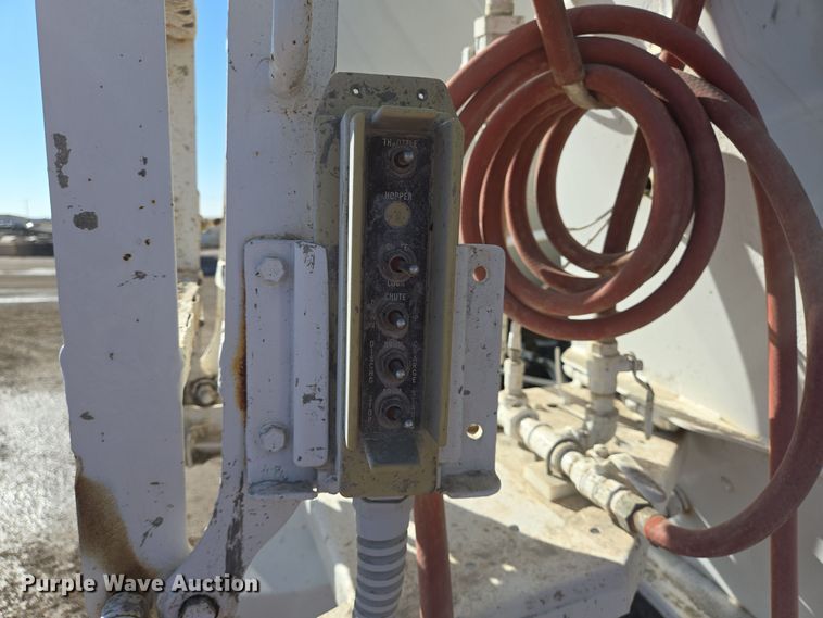 image for item DO2509 2006 Kenworth W900 ready mix truck