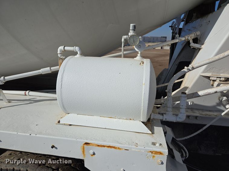 image for item DO2509 2006 Kenworth W900 ready mix truck