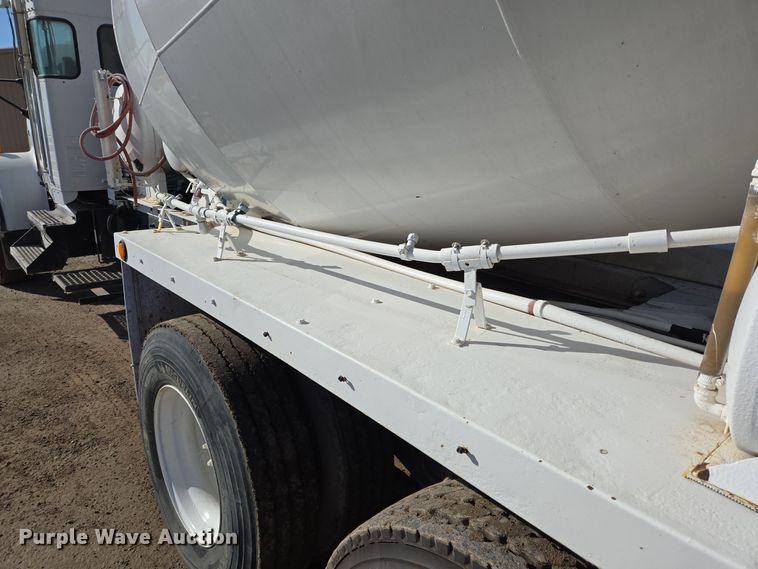 image for item DO2509 2006 Kenworth W900 ready mix truck