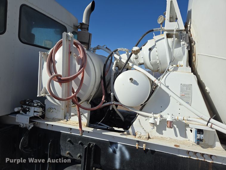 image for item DO2509 2006 Kenworth W900 ready mix truck