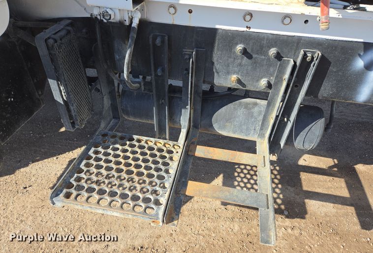 image for item DO2509 2006 Kenworth W900 ready mix truck