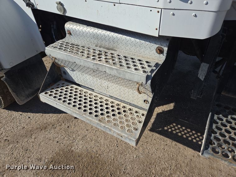 image for item DO2509 2006 Kenworth W900 ready mix truck