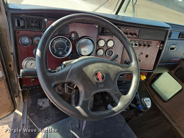 image for item DO2509 2006 Kenworth W900 ready mix truck