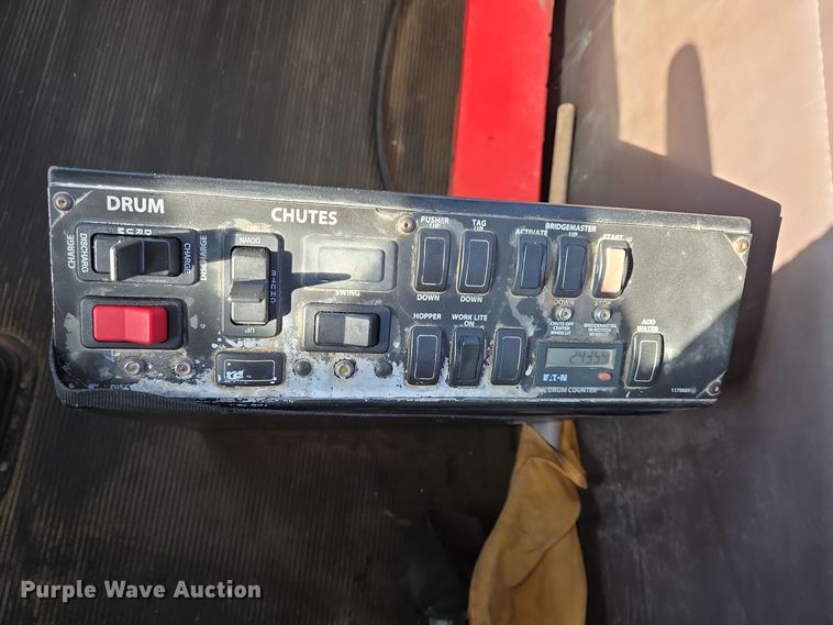 image for item DO2509 2006 Kenworth W900 ready mix truck