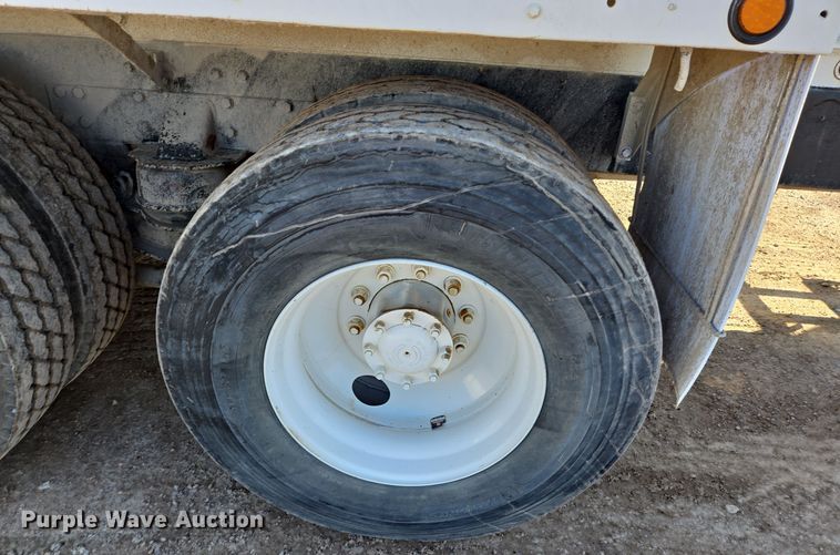 image for item DO2509 2006 Kenworth W900 ready mix truck