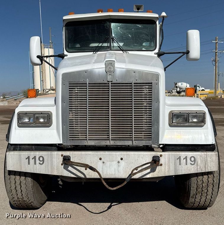image for item DO2510 2006 Kenworth W900 ready mix truck