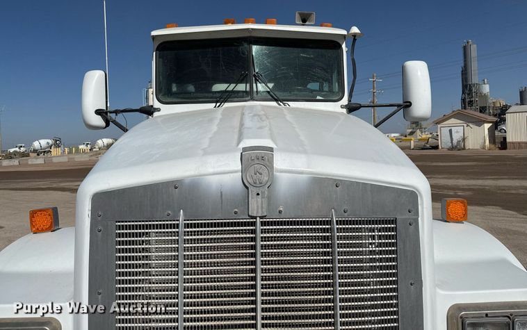 image for item DO2510 2006 Kenworth W900 ready mix truck