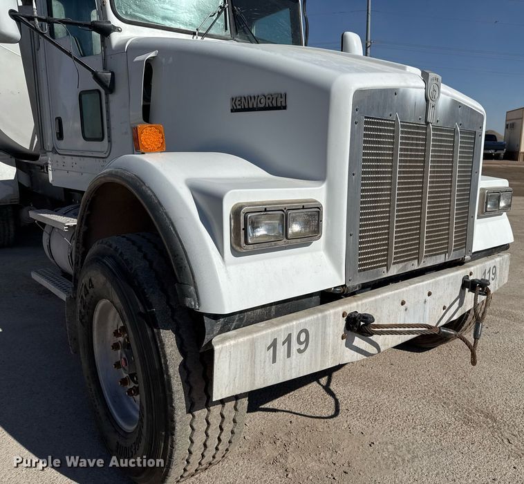 image for item DO2510 2006 Kenworth W900 ready mix truck