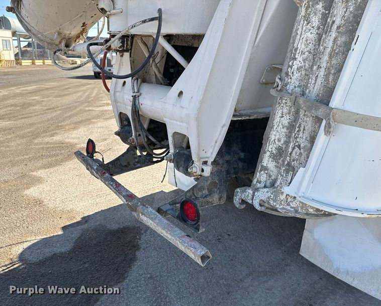 image for item DO2510 2006 Kenworth W900 ready mix truck