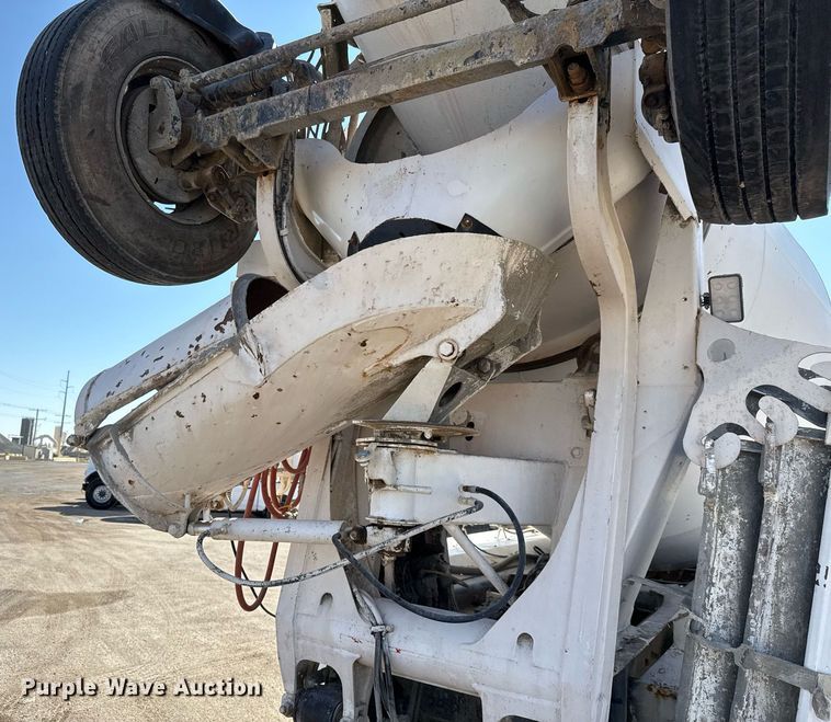 image for item DO2510 2006 Kenworth W900 ready mix truck