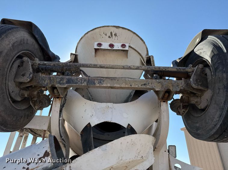 image for item DO2510 2006 Kenworth W900 ready mix truck