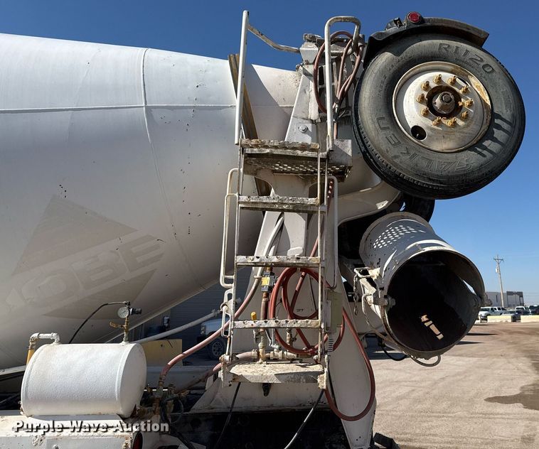 image for item DO2510 2006 Kenworth W900 ready mix truck