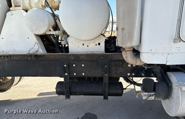 image for item DO2510 2006 Kenworth W900 ready mix truck