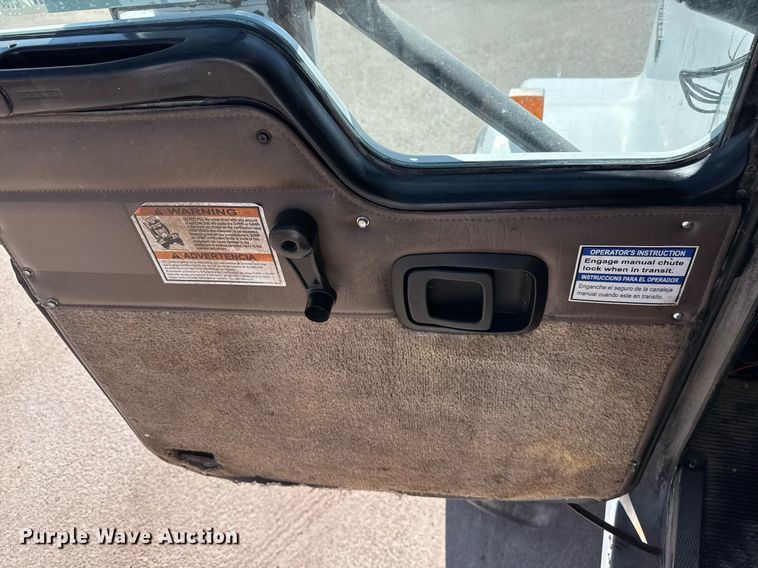 image for item DO2510 2006 Kenworth W900 ready mix truck