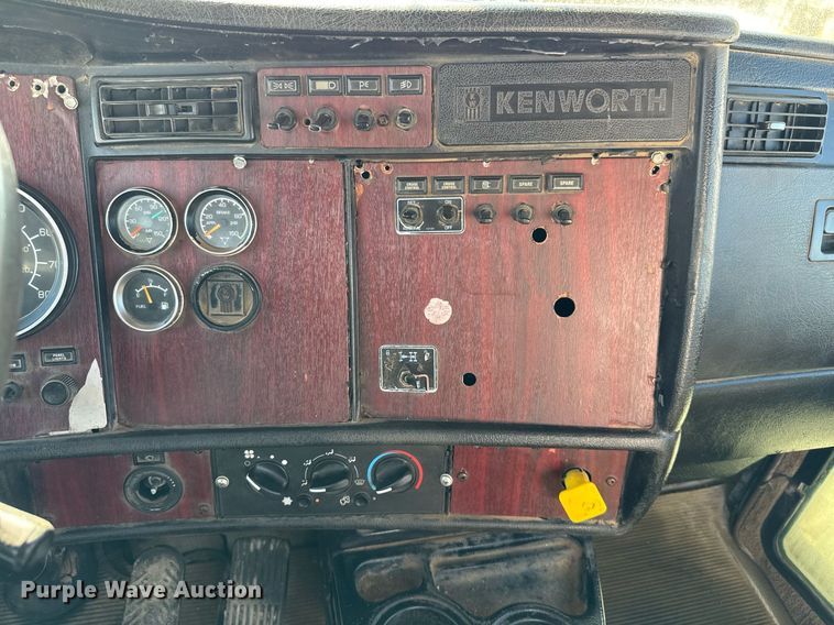 image for item DO2510 2006 Kenworth W900 ready mix truck