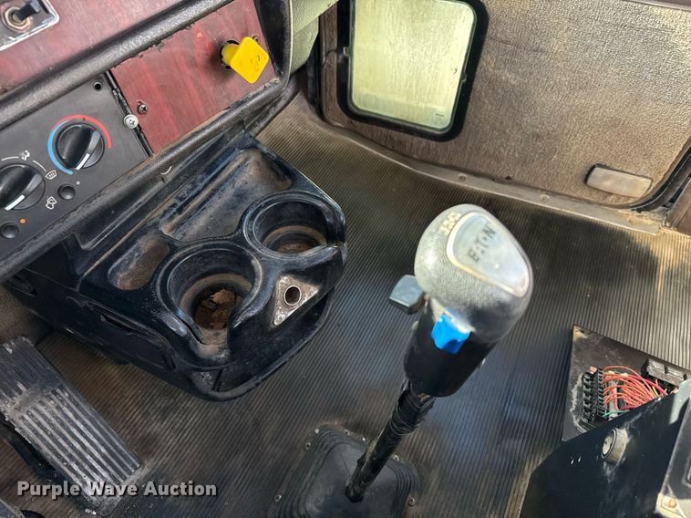 image for item DO2510 2006 Kenworth W900 ready mix truck