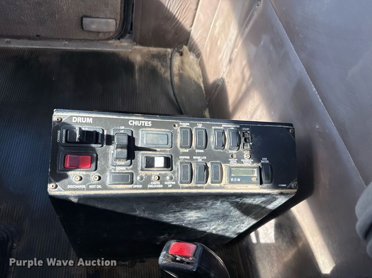 image for item DO2510 2006 Kenworth W900 ready mix truck