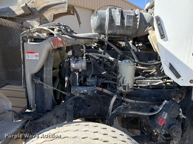 image for item DO2510 2006 Kenworth W900 ready mix truck