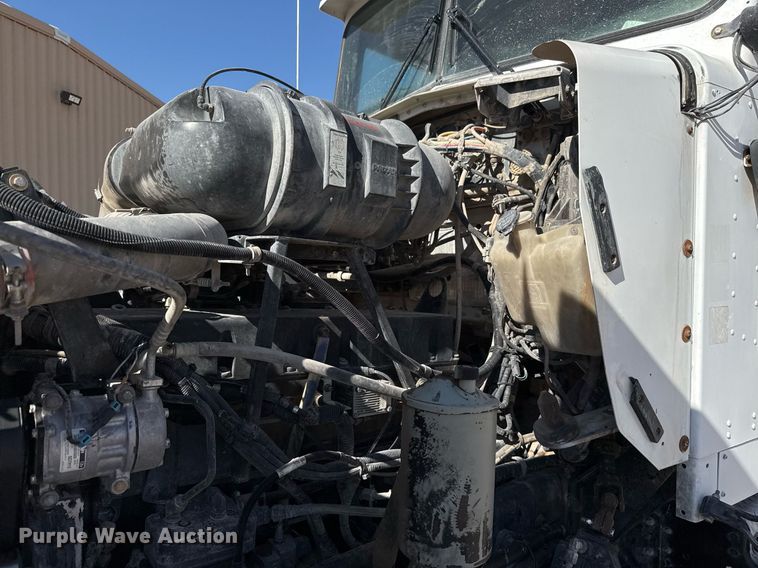 image for item DO2510 2006 Kenworth W900 ready mix truck