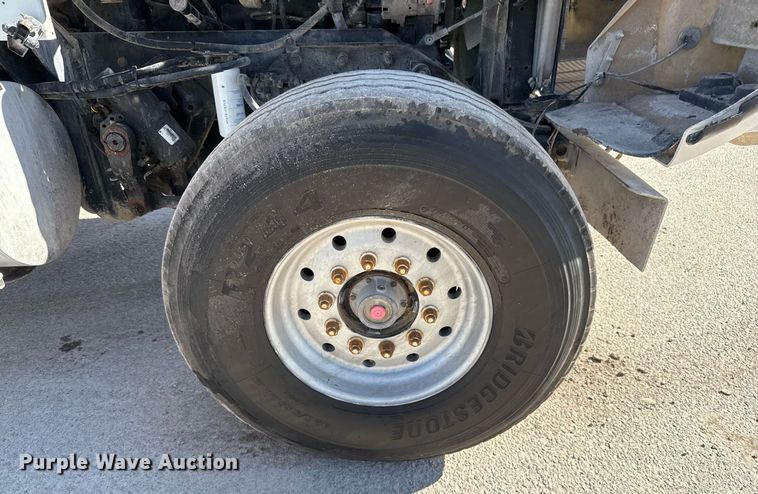 image for item DO2510 2006 Kenworth W900 ready mix truck