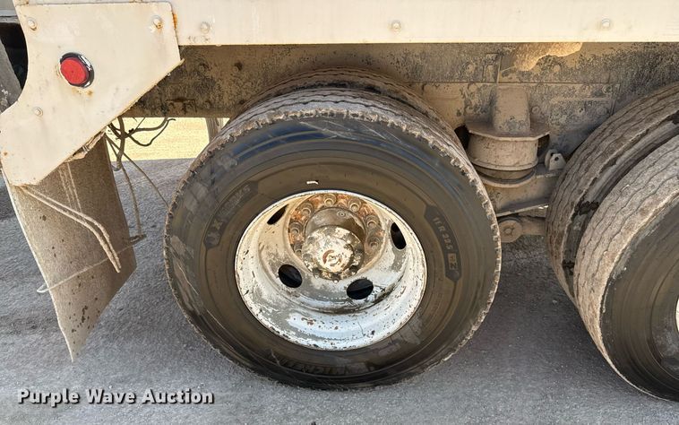 image for item DO2510 2006 Kenworth W900 ready mix truck