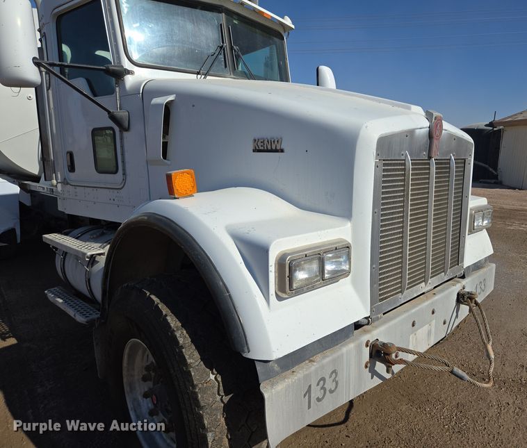 image for item DO2511 2006 Kenworth W900 ready mix truck
