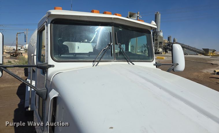 image for item DO2511 2006 Kenworth W900 ready mix truck