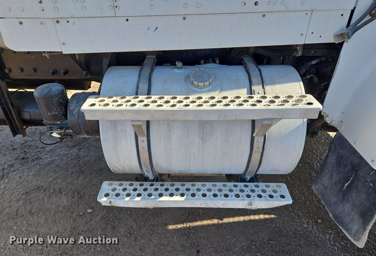 image for item DO2511 2006 Kenworth W900 ready mix truck