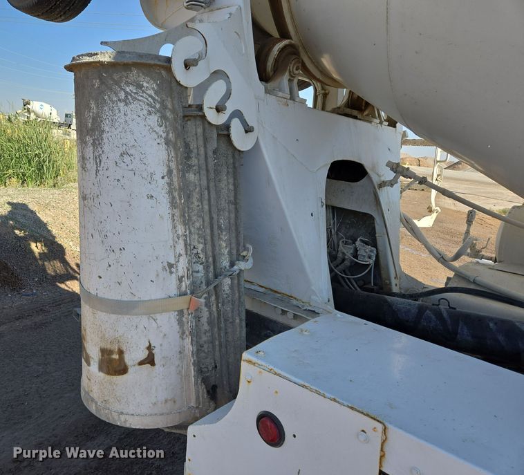 image for item DO2511 2006 Kenworth W900 ready mix truck