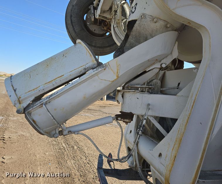 image for item DO2511 2006 Kenworth W900 ready mix truck