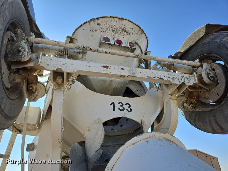 image for item DO2511 2006 Kenworth W900 ready mix truck