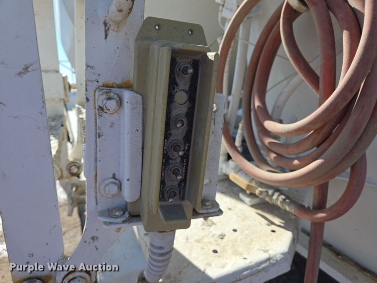 image for item DO2511 2006 Kenworth W900 ready mix truck