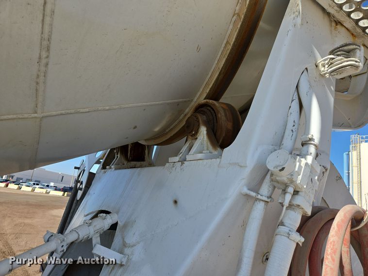 image for item DO2511 2006 Kenworth W900 ready mix truck