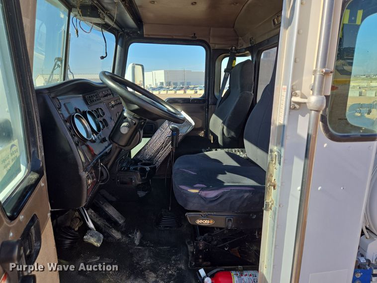 image for item DO2511 2006 Kenworth W900 ready mix truck