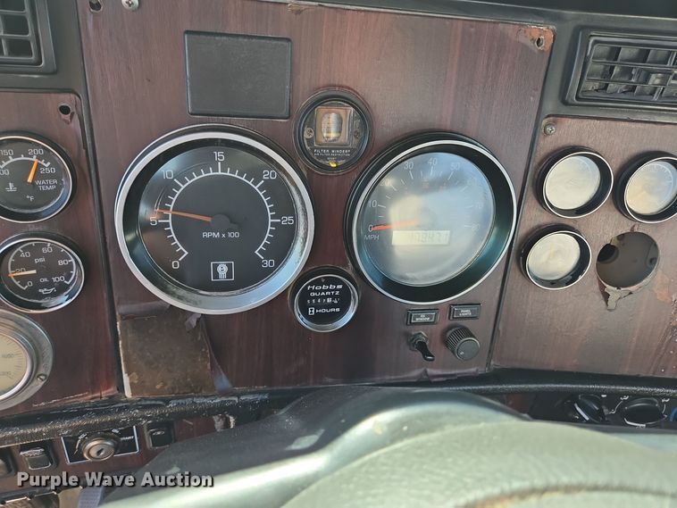 image for item DO2511 2006 Kenworth W900 ready mix truck