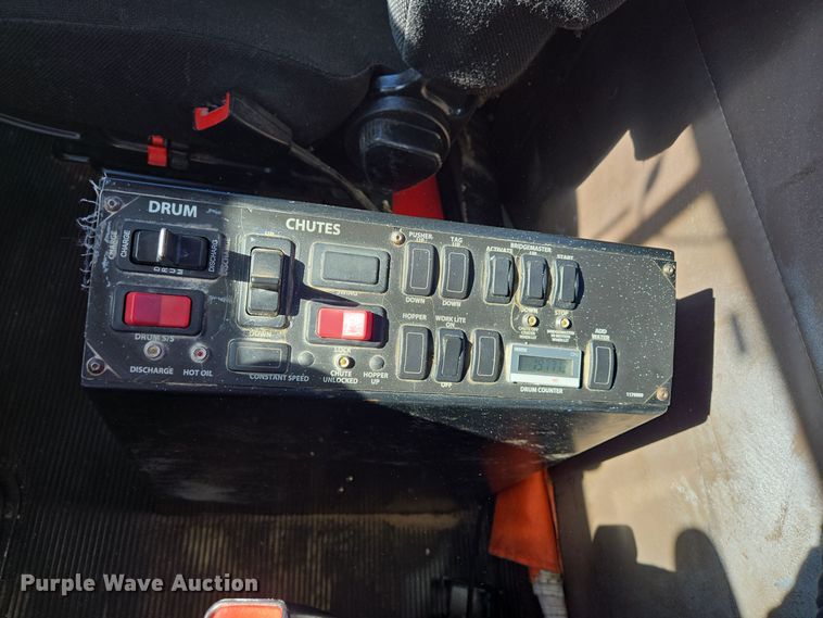 image for item DO2511 2006 Kenworth W900 ready mix truck