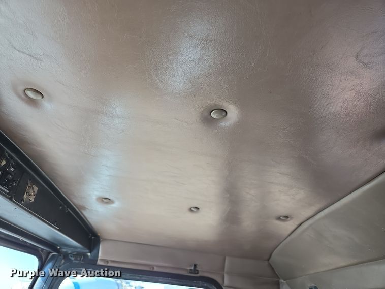 image for item DO2511 2006 Kenworth W900 ready mix truck