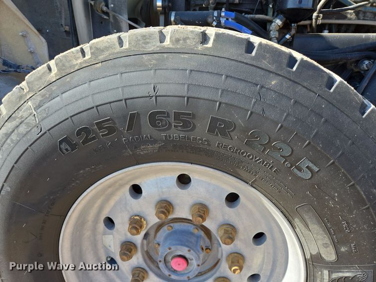 image for item DO2511 2006 Kenworth W900 ready mix truck