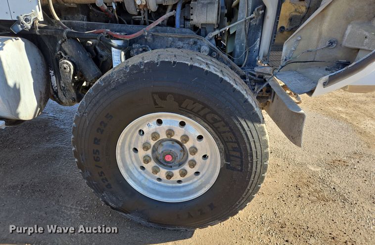 image for item DO2511 2006 Kenworth W900 ready mix truck