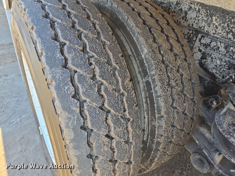 image for item DO2511 2006 Kenworth W900 ready mix truck