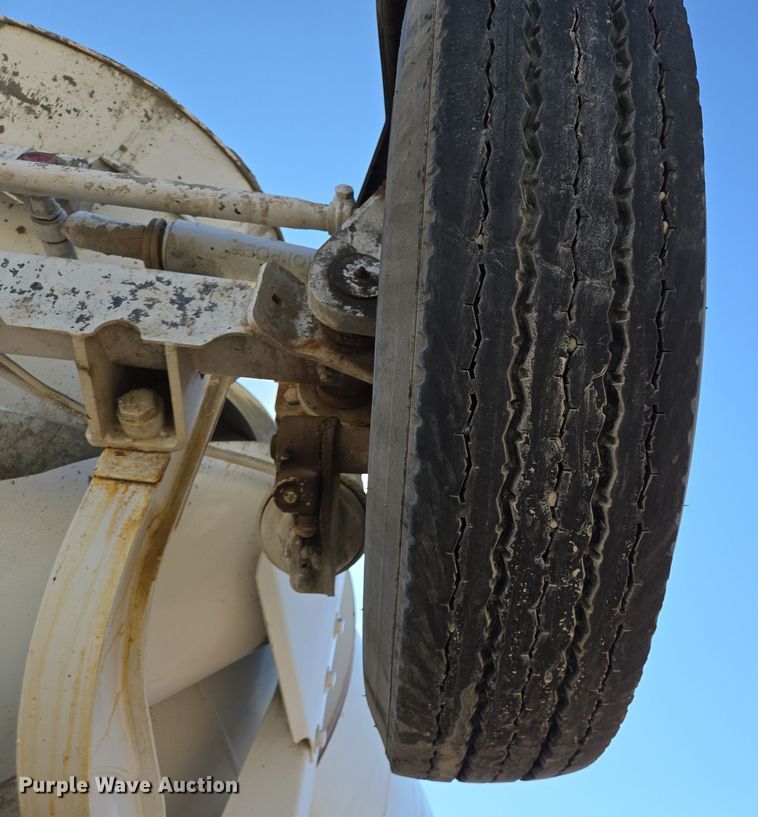 image for item DO2511 2006 Kenworth W900 ready mix truck