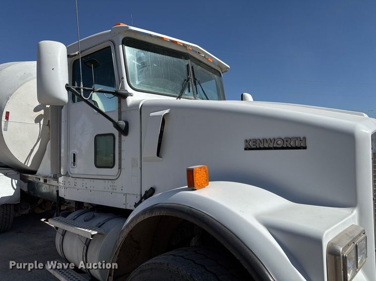 image for item DO2512 2006 Kenworth W900 ready mix truck