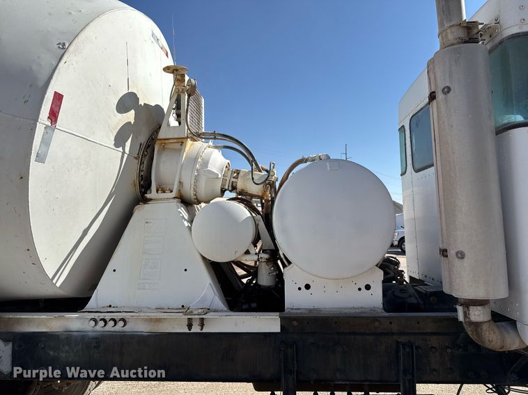 image for item DO2512 2006 Kenworth W900 ready mix truck