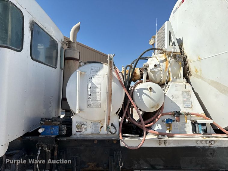 image for item DO2512 2006 Kenworth W900 ready mix truck