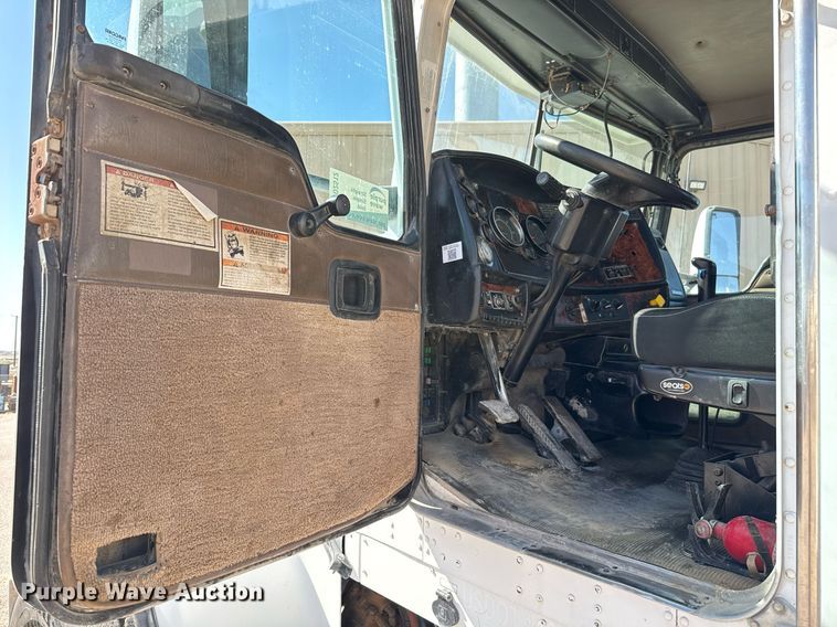 image for item DO2512 2006 Kenworth W900 ready mix truck